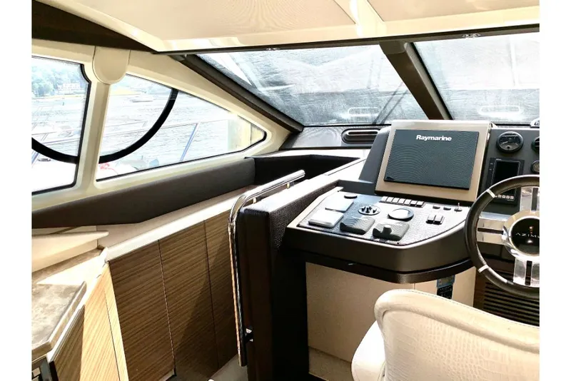 Slide: The Image of Azimut FLY 60 2016 - 35