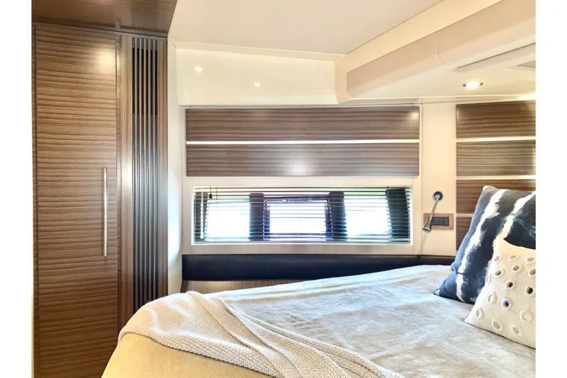 Slide: The Image of Azimut FLY 60 2016 - 54