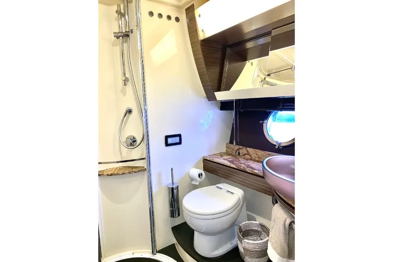 Slide: The Image of Azimut FLY 60 2016 - 50