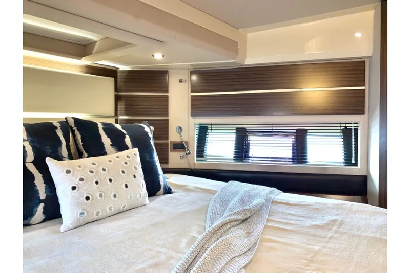 Slide: The Image of Azimut FLY 60 2016 - 55