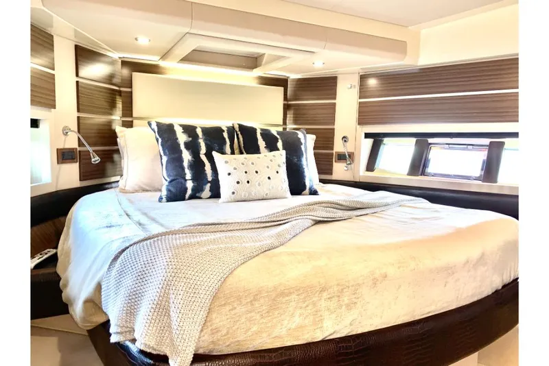 Slide: The Image of Azimut FLY 60 2016 - 52