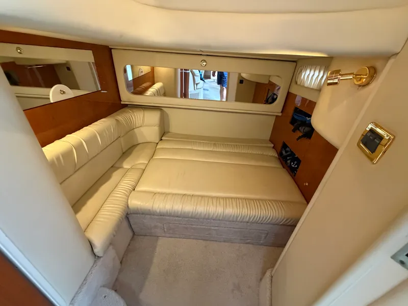 Slide: The Image of Sea Ray 410 SUNDANCER 2000 - 25