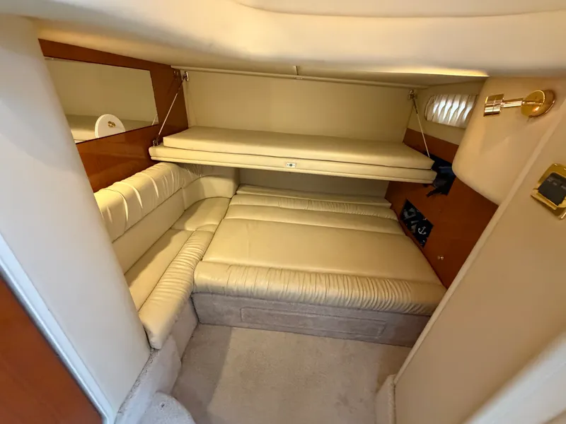 Slide: The Image of Sea Ray 410 SUNDANCER 2000 - 27