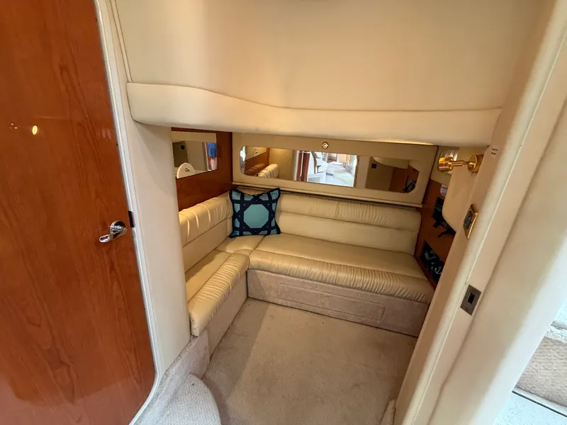 Slide: The Image of Sea Ray 410 SUNDANCER 2000 - 24