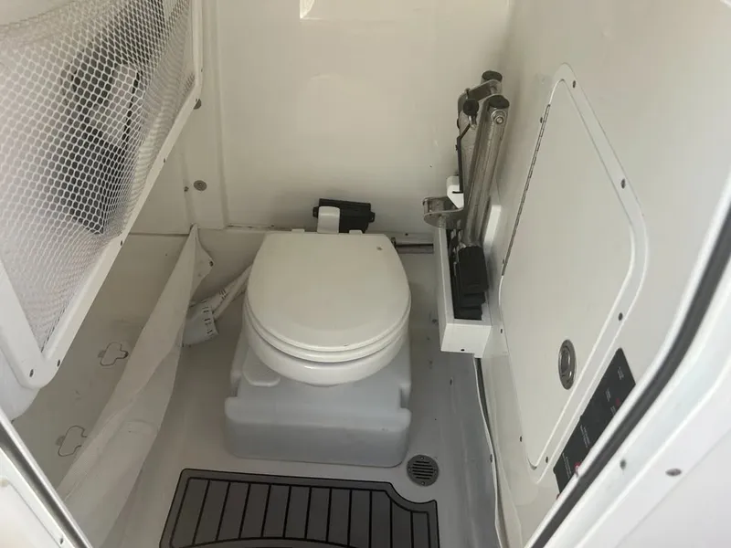 Slide: The Image of Sea Hunt Ultra 265 SE 2022 - 2