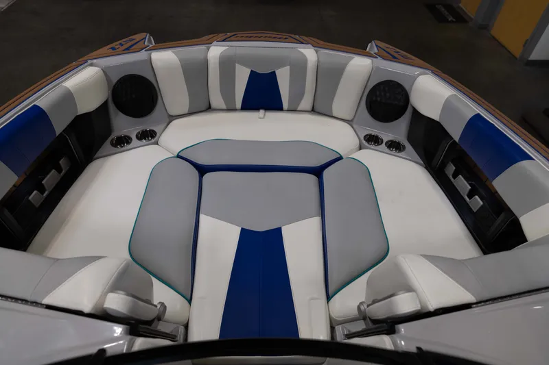 Slide: The Image of Malibu 23 MXZ 2023 - 22