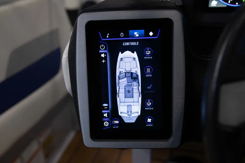 Slide: The Image of Malibu 23 MXZ 2023 - 18
