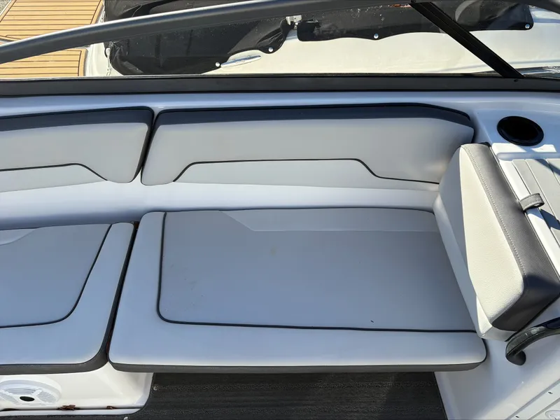 Slide: The Image of Yamaha AR190 2021 - 15