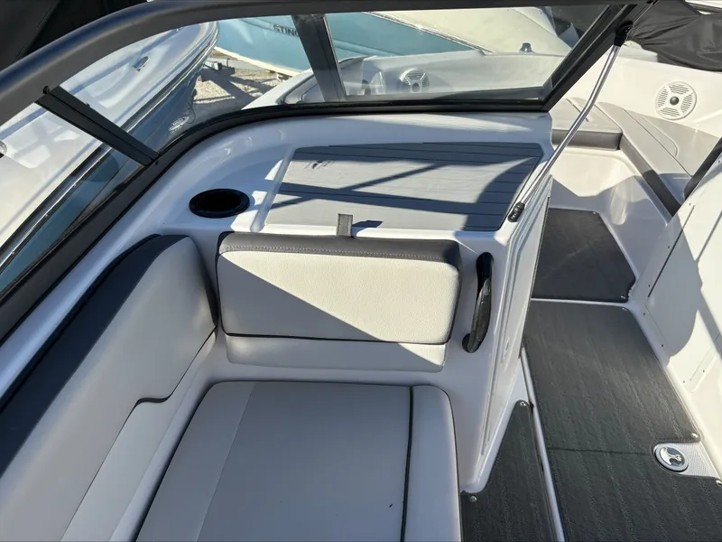 Slide: The Image of Yamaha AR190 2021 - 18