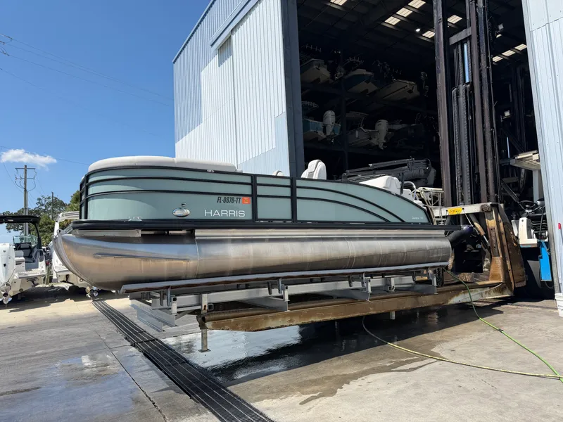 Slide: The Image of Harris CRUISER 210 SLDH 2023 - 38