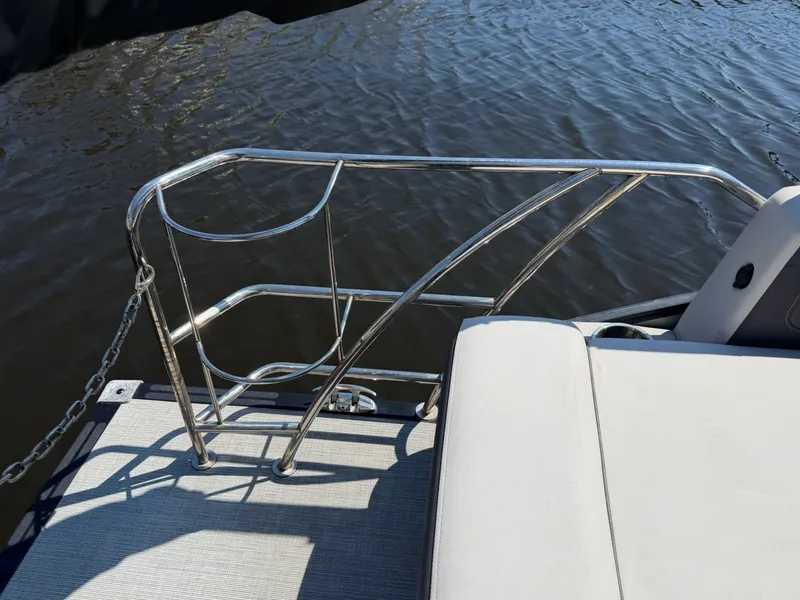 Slide: The Image of Harris CRUISER 210 SLDH 2023 - 24