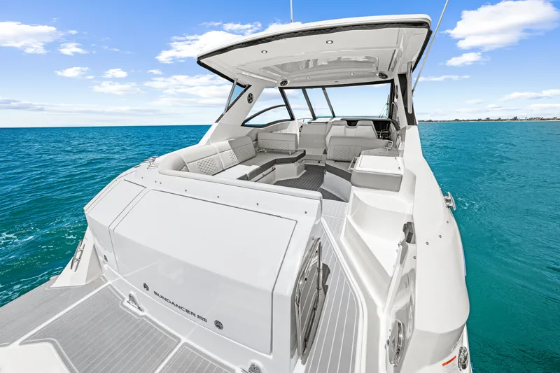 Slide: The Image of Sea Ray Sundancer 320 Outboard 2027 - 23