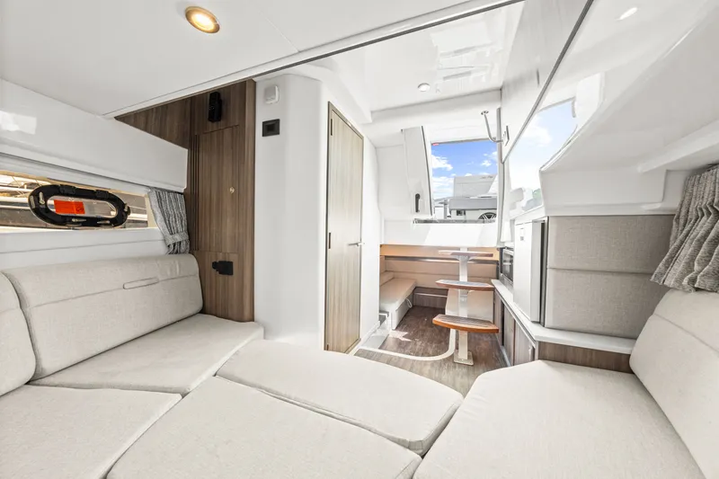 Slide: The Image of Sea Ray Sundancer 320 Outboard 2027 - 45
