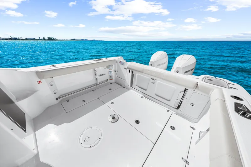 Slide: The Image of Boston Whaler 285 Conquest 2027 - 22