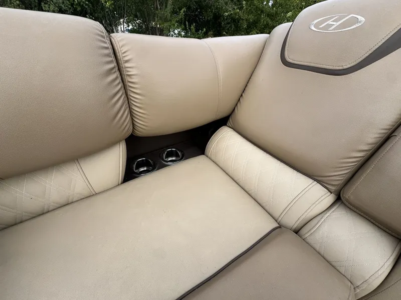 Slide: The Image of Harris Grand Mariner 250 2018 - 26