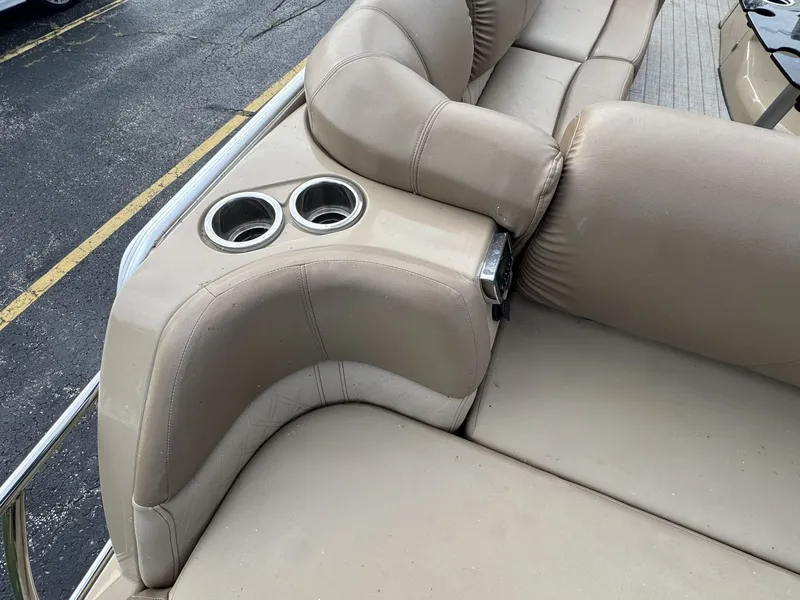 Slide: The Image of Harris Grand Mariner 250 2018 - 5