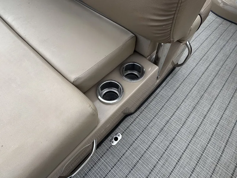 Slide: The Image of Harris Grand Mariner 250 2018 - 7