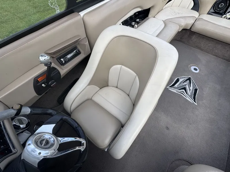 Slide: The Image of Malibu 23 LSV 2007 - 14