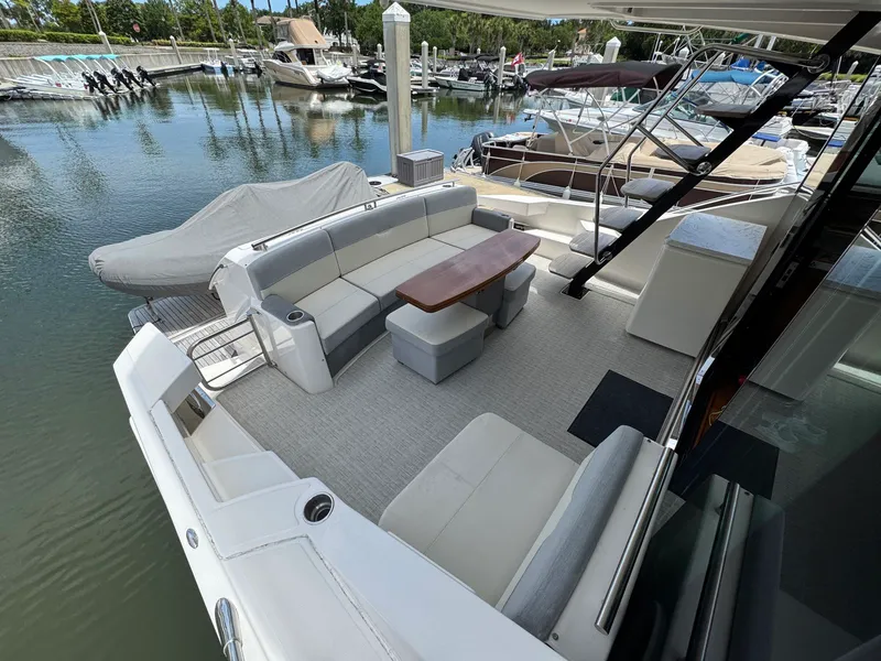 Slide: The Image of Tiara 53 Flybridge 2017 - 52