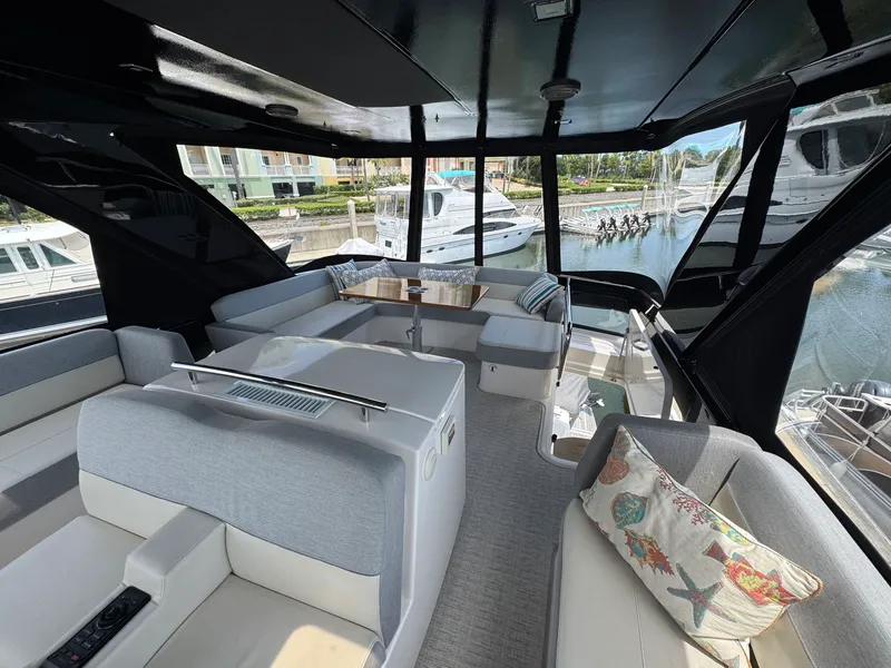 Slide: The Image of Tiara 53 Flybridge 2017 - 51