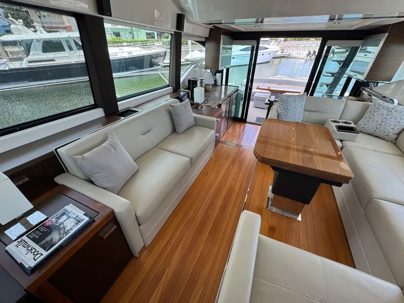 Slide: The Image of Tiara 53 Flybridge 2017 - 38