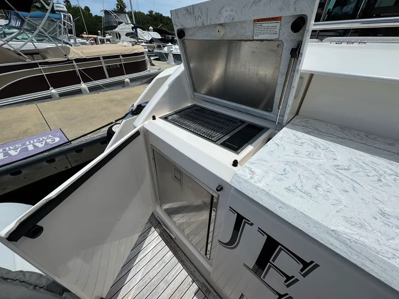 Slide: The Image of Tiara 53 Flybridge 2017 - 42