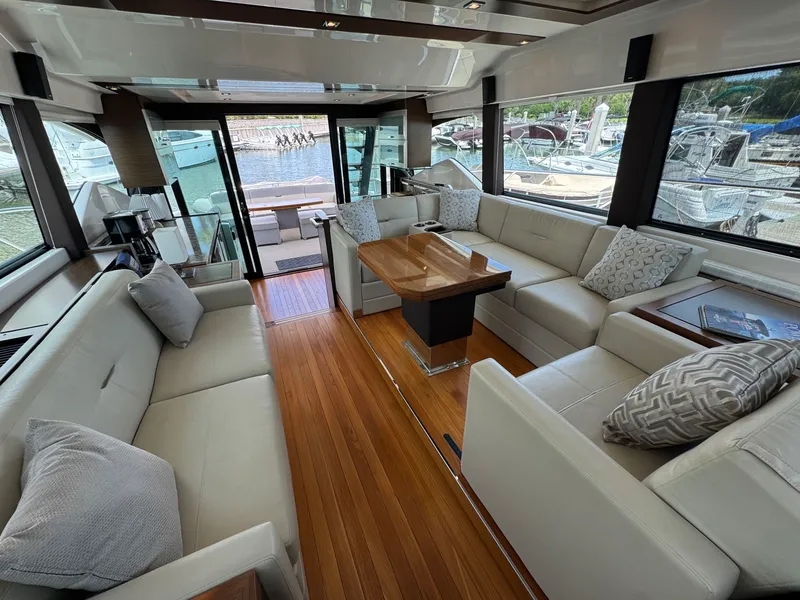 Slide: The Image of Tiara 53 Flybridge 2017 - 26