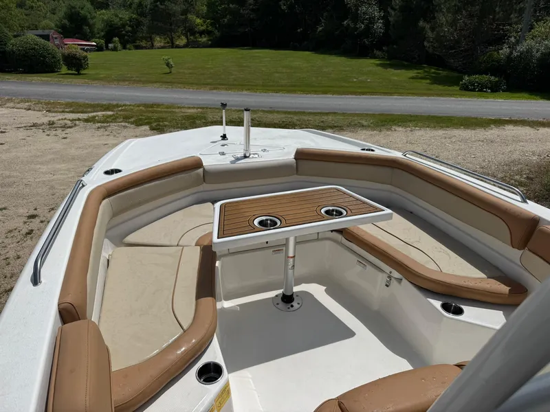 Slide: The Image of NauticStar 231 Hybrid 2024 - 2