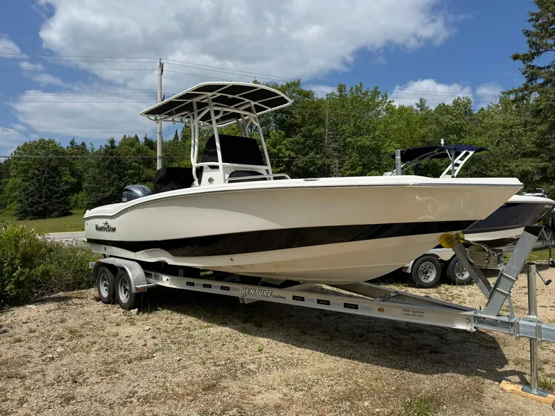 Slide: The Image of NauticStar 231 Hybrid 2024 - 50