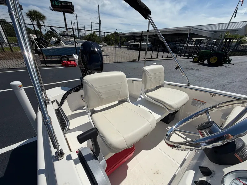 Slide: The Image of Boston Whaler 13 SUPER SPORT 2024 - 9