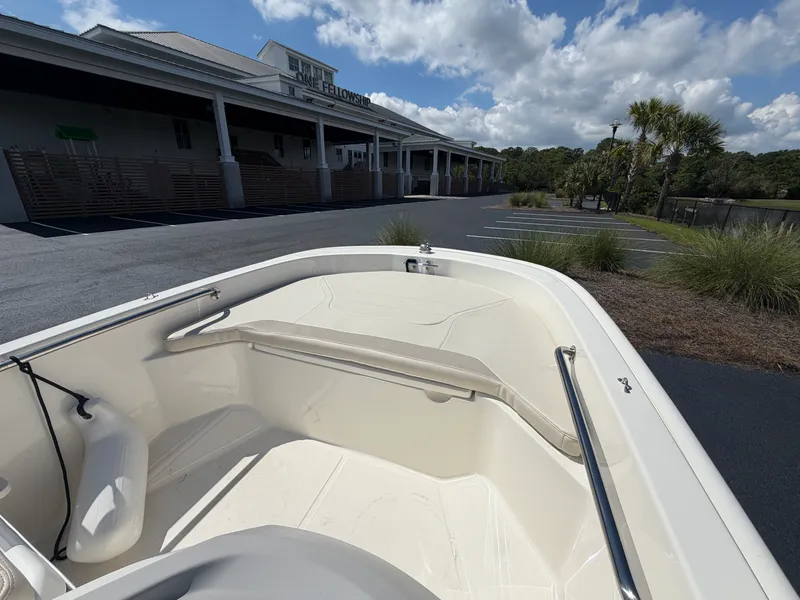 Slide: The Image of Boston Whaler 13 SUPER SPORT 2024 - 14