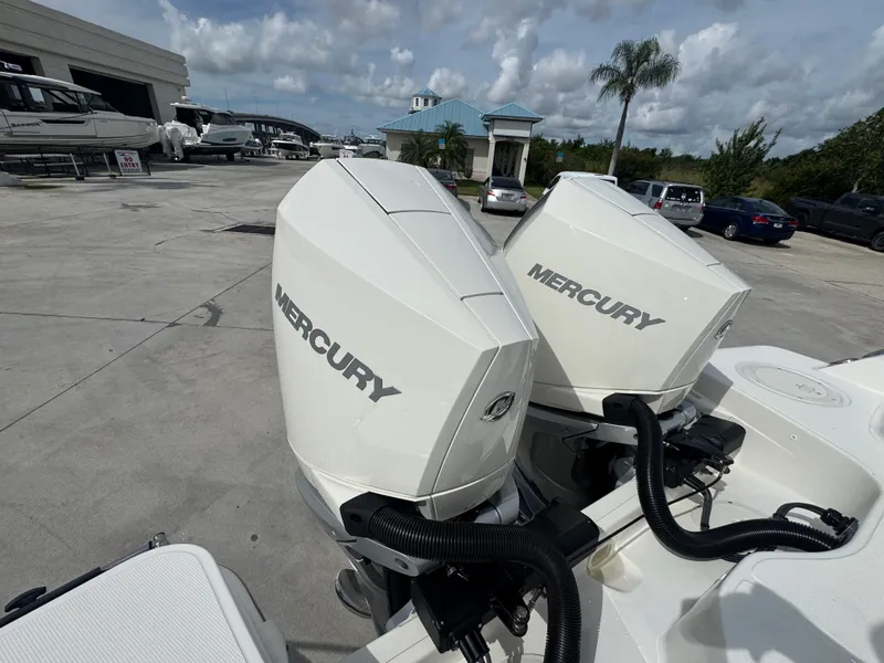 Slide: The Image of Boston Whaler 325 CONQUEST 2026 - 20