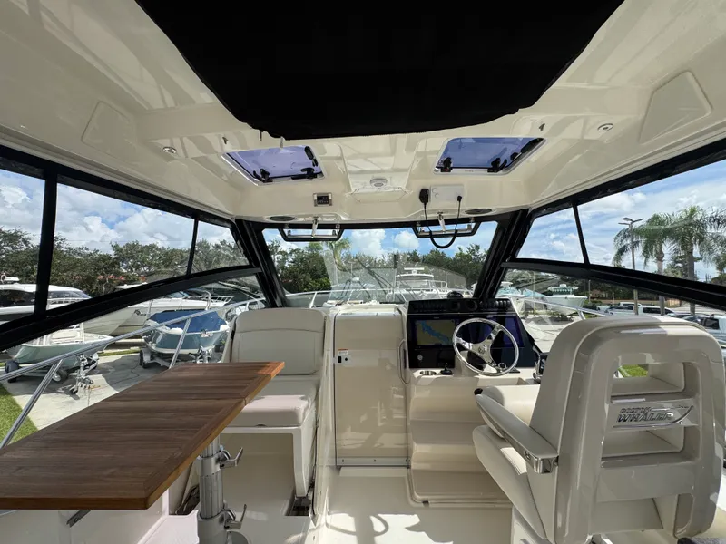 Slide: The Image of Boston Whaler 325 CONQUEST 2026 - 42