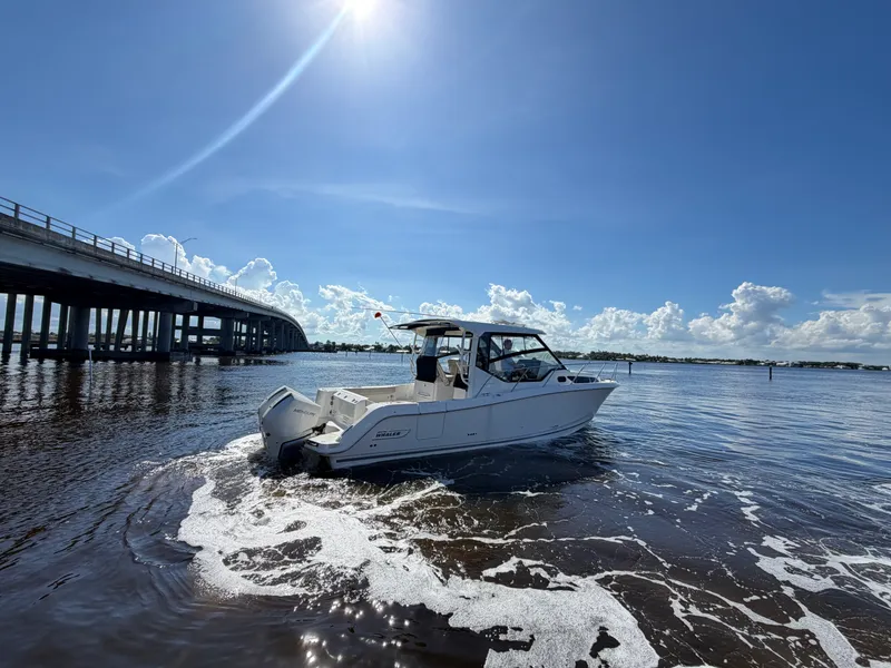Slide: The Image of Boston Whaler 325 CONQUEST 2026 - 14