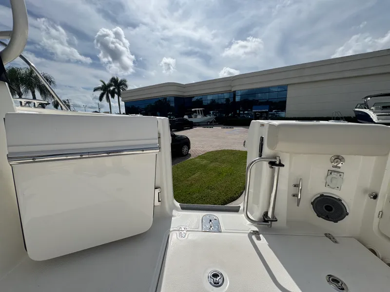 Slide: The Image of Boston Whaler 325 CONQUEST 2026 - 26