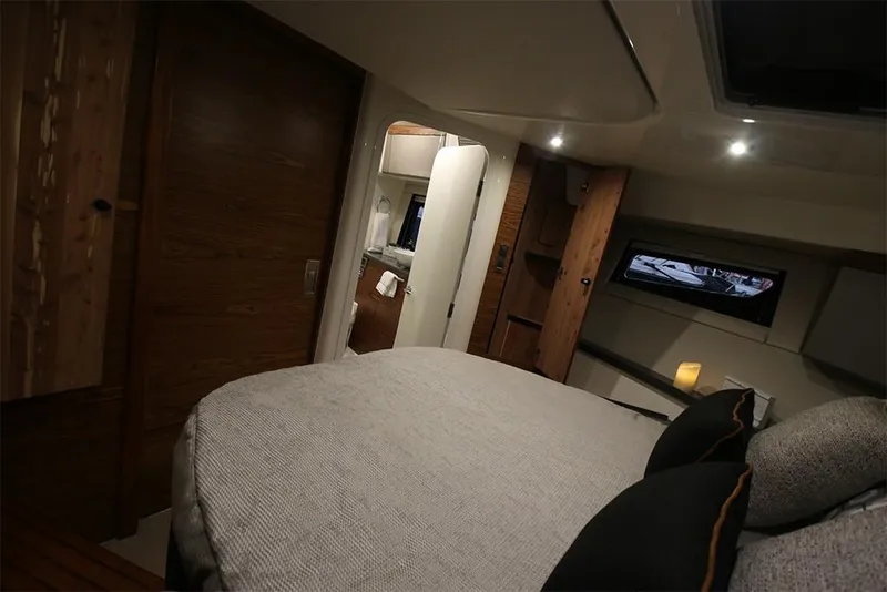 Slide: The Image of Boston Whaler 405 Conquest 2027 - 50