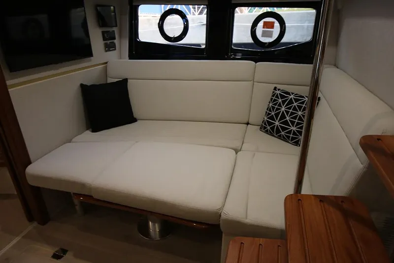 Slide: The Image of Boston Whaler 405 Conquest 2027 - 67