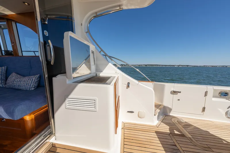 Slide: The Image of Grand Banks 50 Eastbay SX 2014 - 17