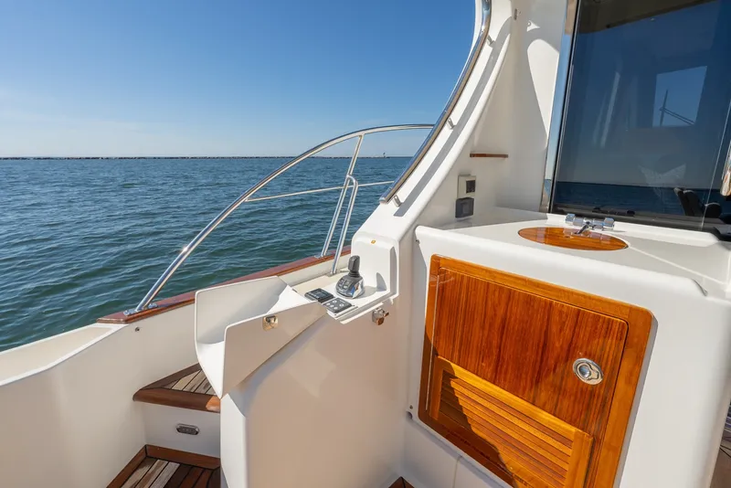 Slide: The Image of Grand Banks 50 Eastbay SX 2014 - 14
