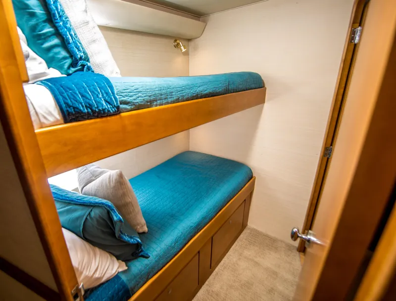 Slide: The Image of Donzi 65 Convertible 2003 - 21