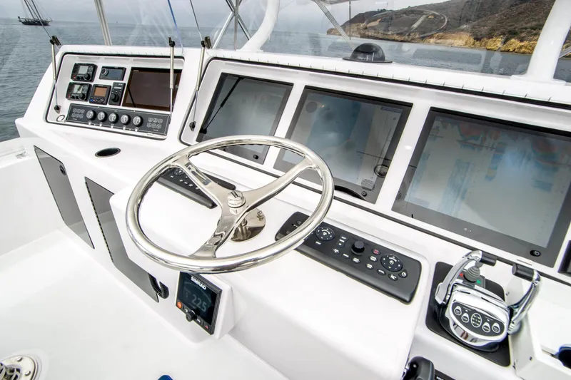 Slide: The Image of Donzi 65 Convertible 2003 - 5