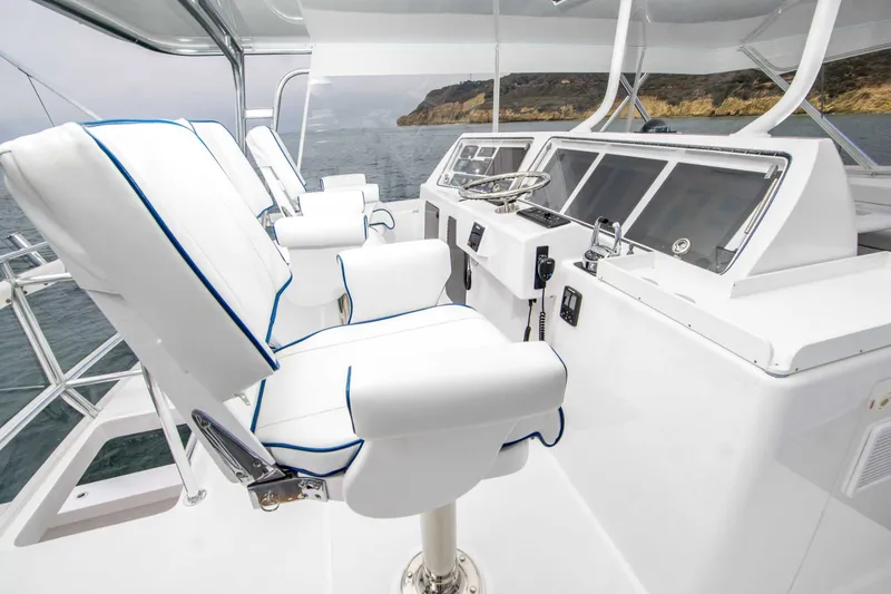 Slide: The Image of Donzi 65 Convertible 2003 - 6