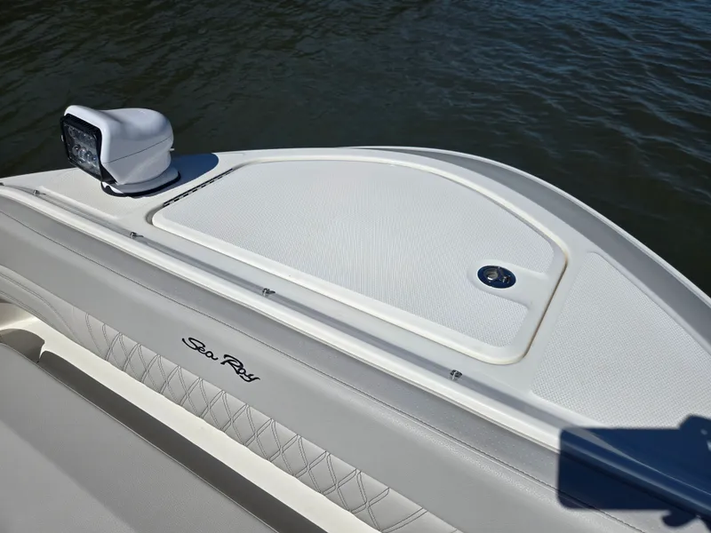 Slide: The Image of Sea Ray SLX 360 Outboard 2027 - 25