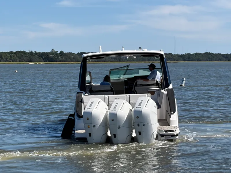 Slide: The Image of Sea Ray SLX 360 Outboard 2027 - 2