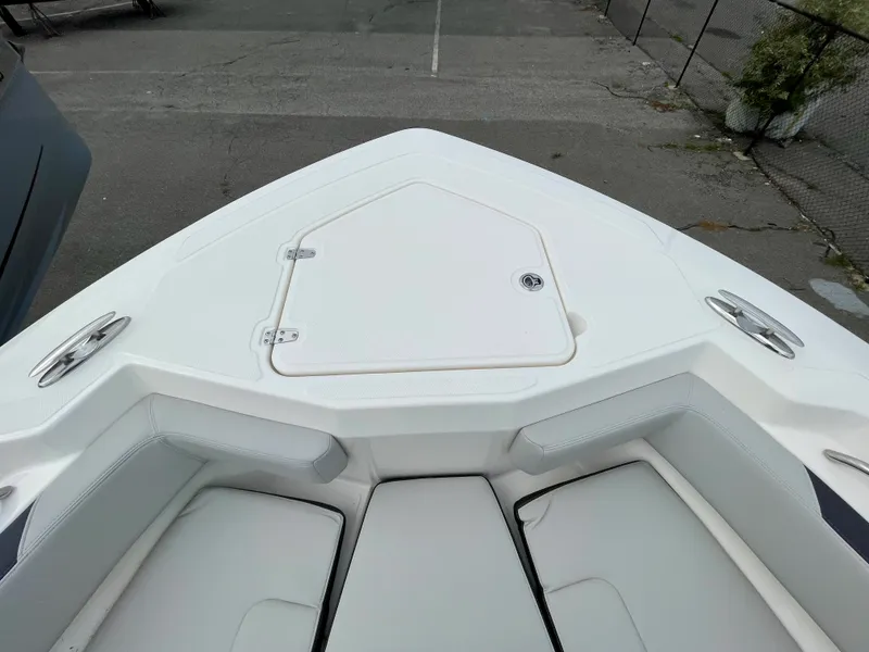 Slide: The Image of Boston Whaler 330 Outrage 2027 - 20