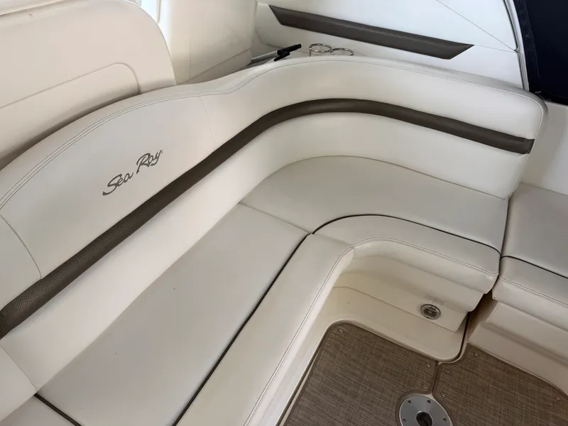 Slide: The Image of Sea Ray 38 Sundancer 2007 - 4