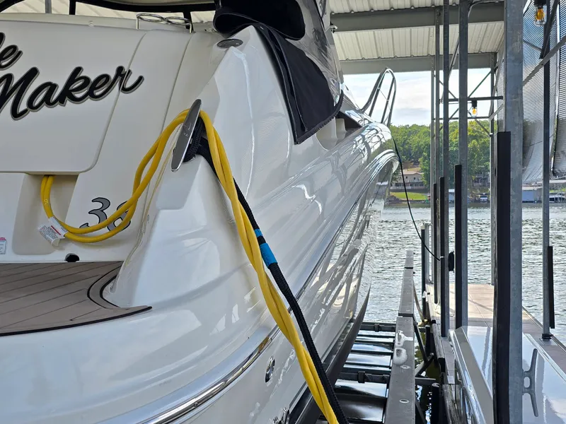Slide: The Image of Sea Ray 38 Sundancer 2007 - 34