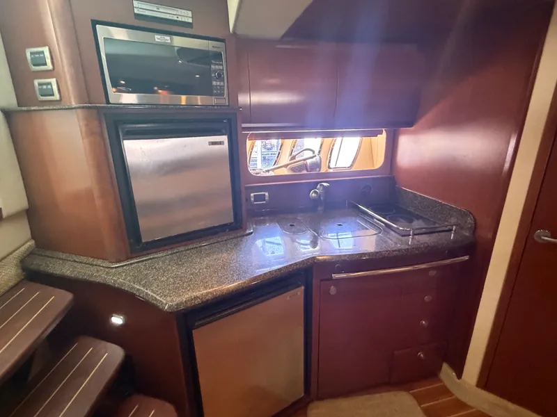 Slide: The Image of Sea Ray 38 Sundancer 2007 - 25