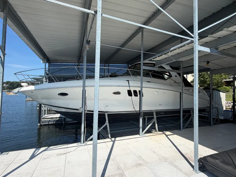 Slide: The Image of Sea Ray 38 Sundancer 2007 - 0
