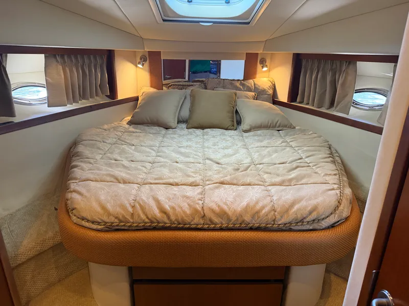 Slide: The Image of Sea Ray 38 Sundancer 2007 - 19